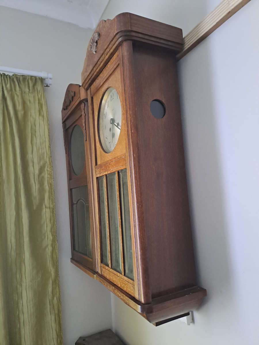 Vintage Keinzle wall clock working