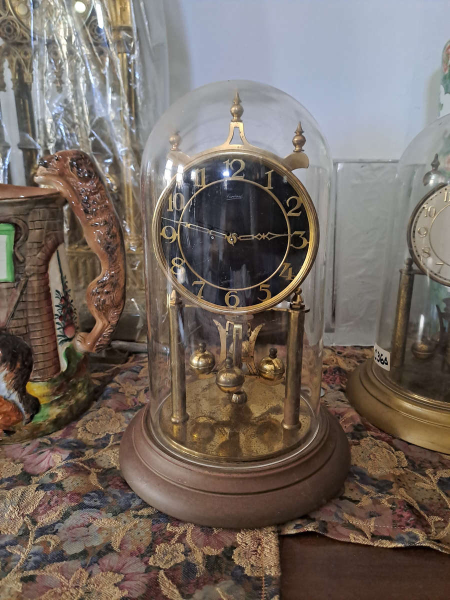 German Anniversary clock working