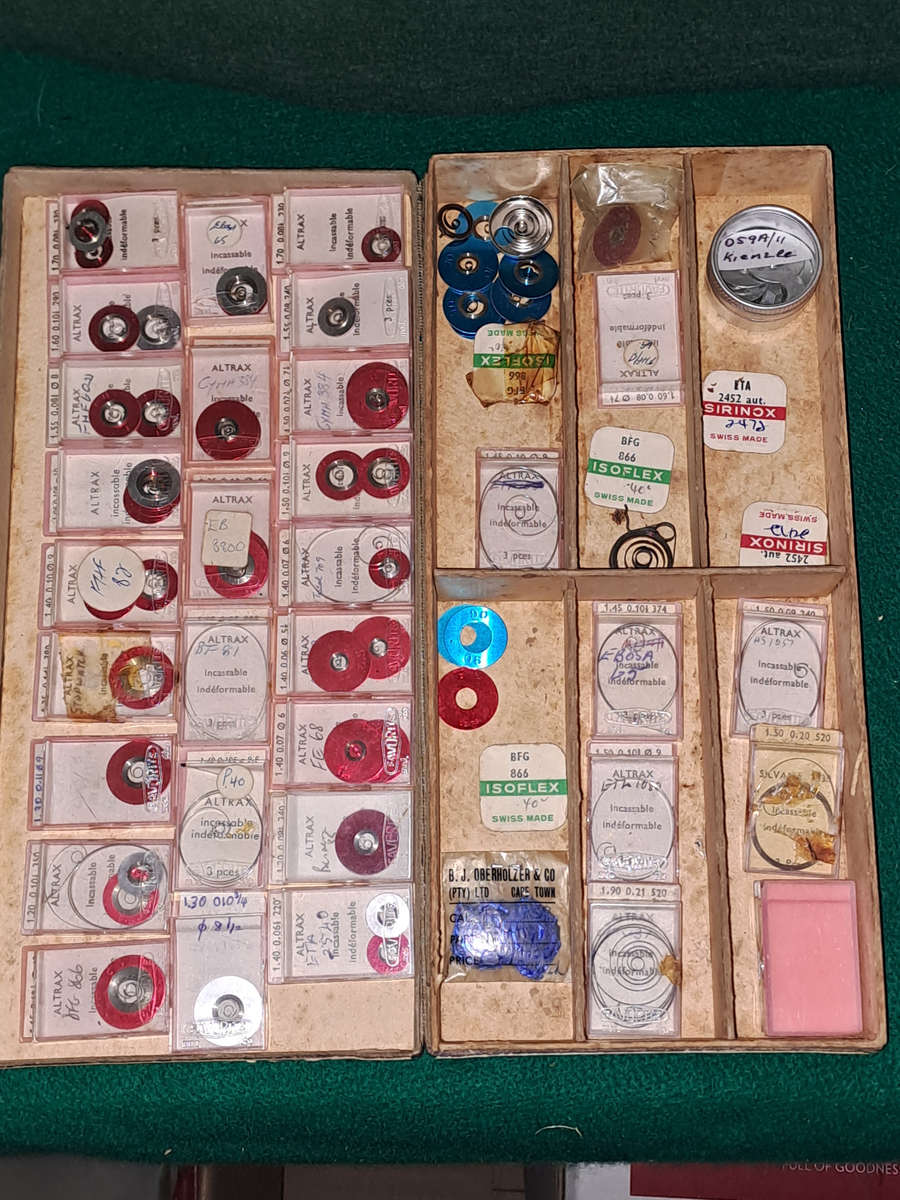 large lot of various vintage watch springs