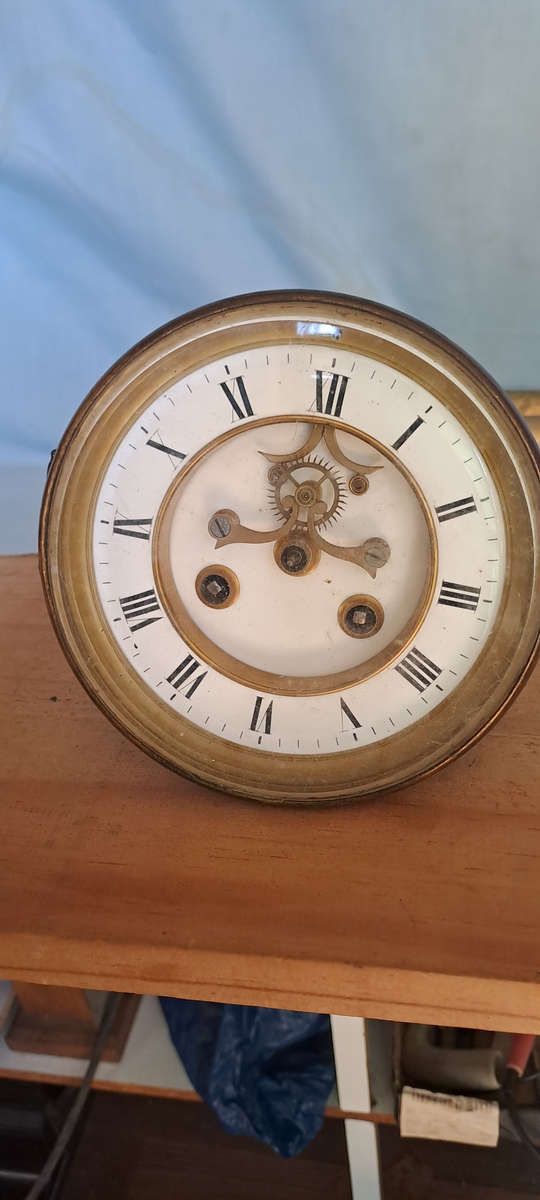 Antique Marti Medaille De Bronze French Mantle Clock open escarpment  movement