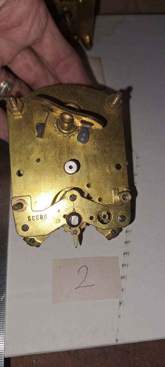 Lot 2 small clock movements