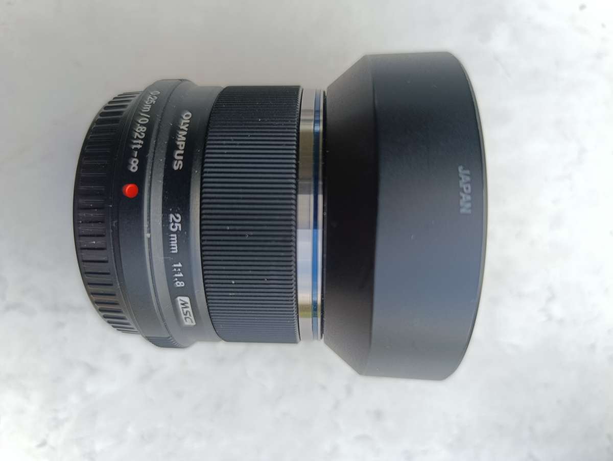 Olympus OM-D E-M5 II interchangeable-lens camera kit