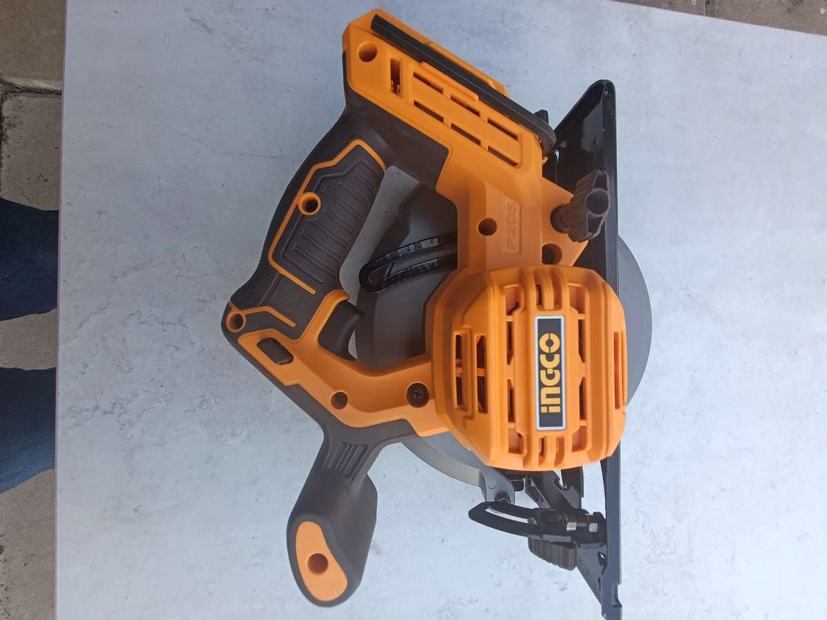 INGCO cordless circular saw 185mm 20v BOXED