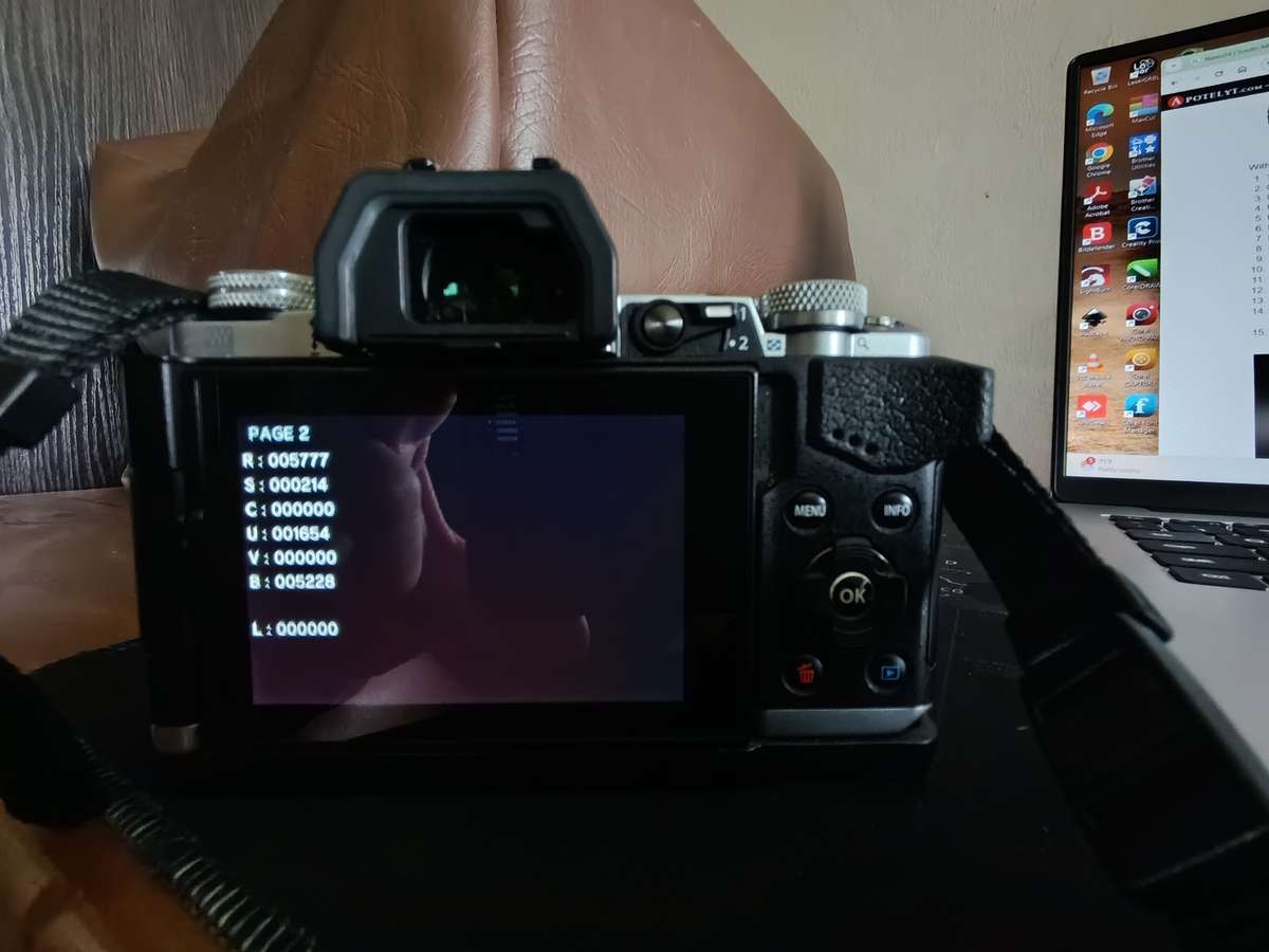 Olympus OM-D E-M5 II interchangeable-lens camera kit