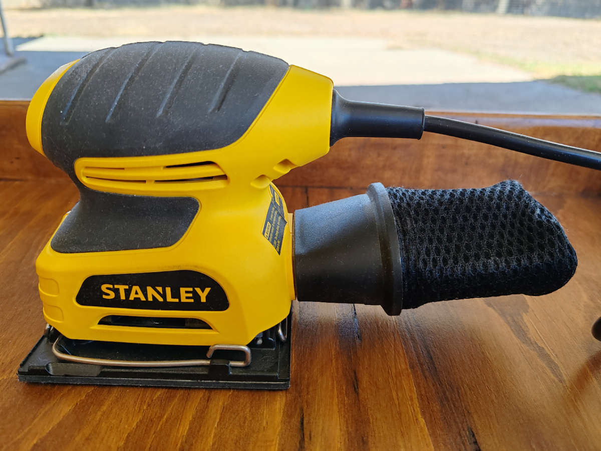 Stanley 240W 1/4 Sheet Sander