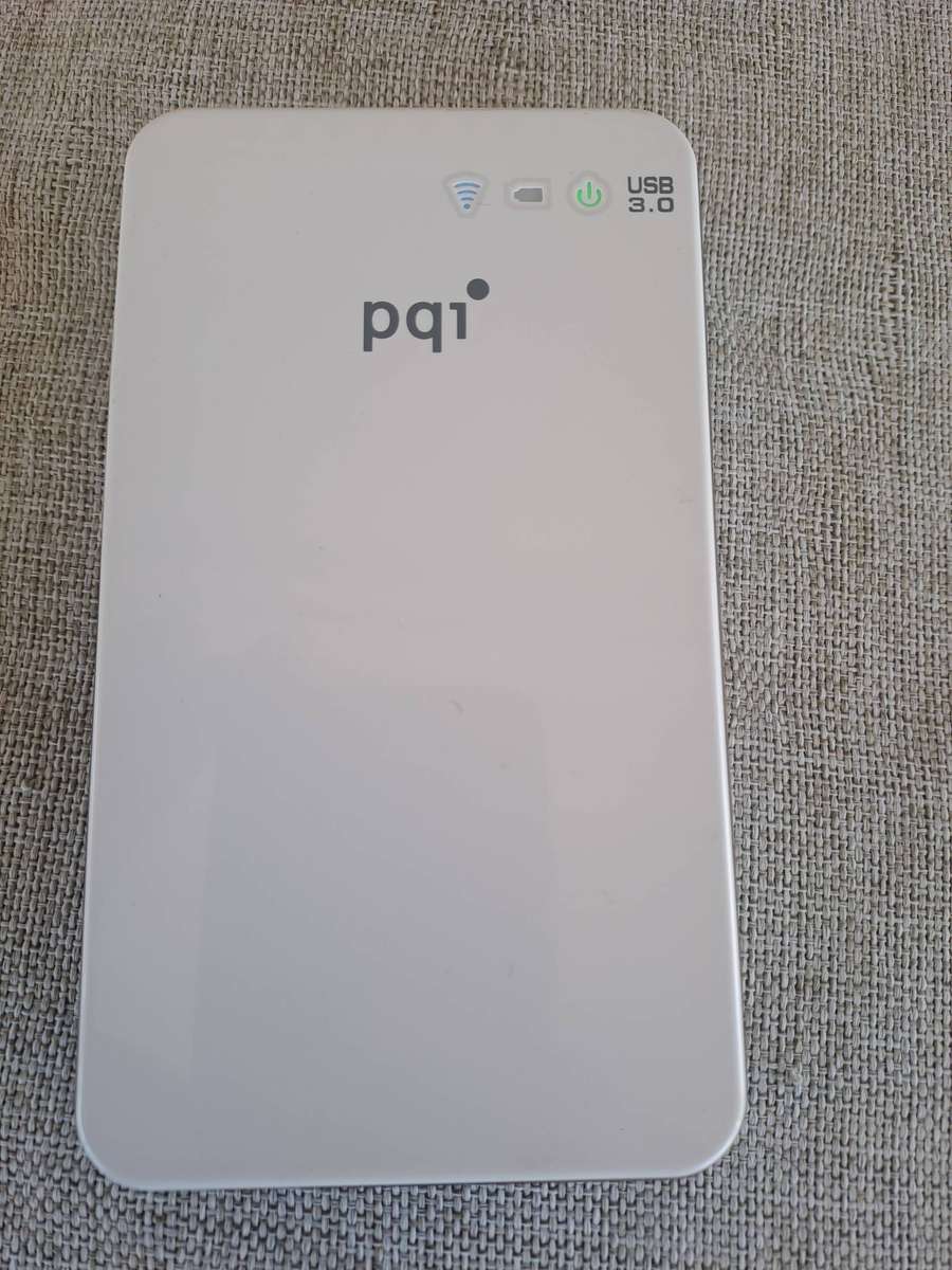 Seagate Wireless Mobile Storage, PQI Air Bank and HDMI cable 10 m