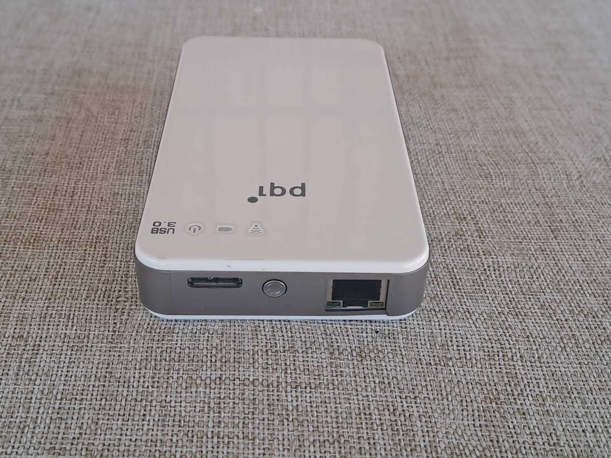 Seagate Wireless Mobile Storage, PQI Air Bank and HDMI cable 10 m