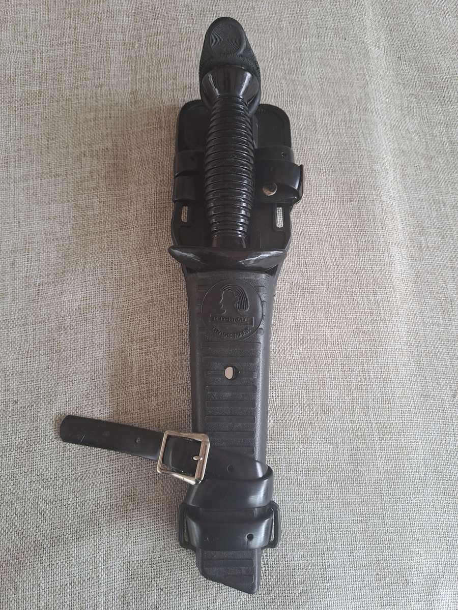 Eternal Trade Mark Divers Knife