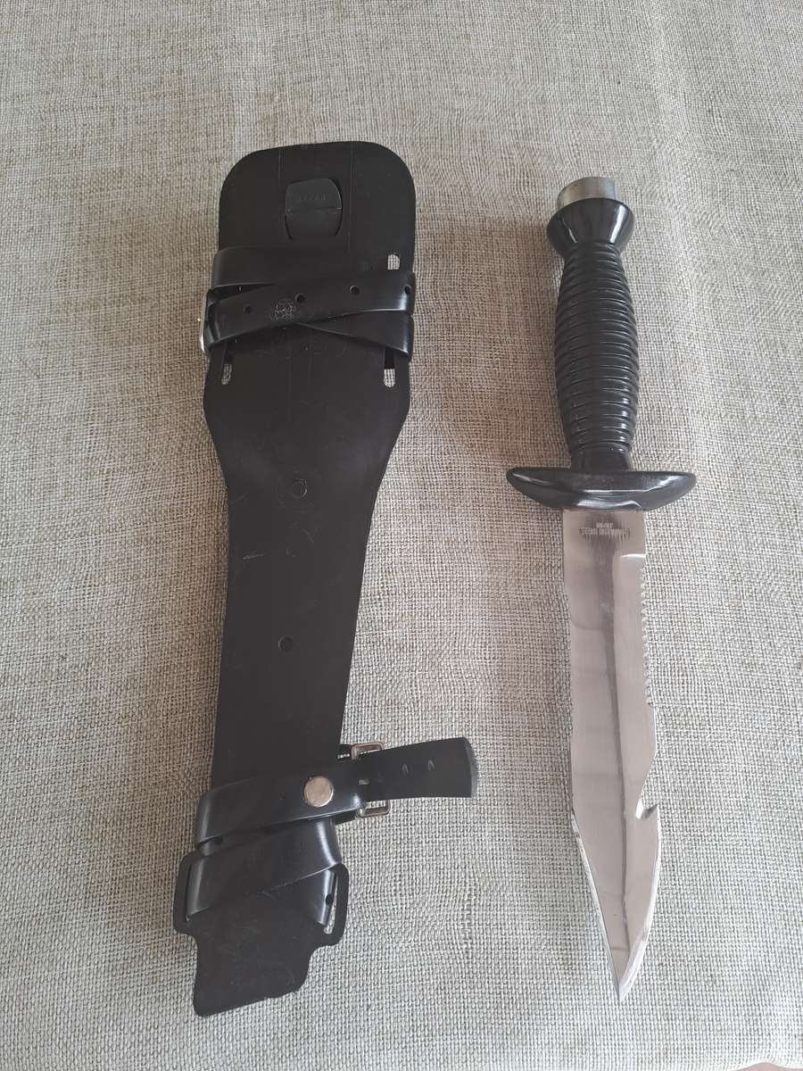 Eternal Trade Mark Divers Knife