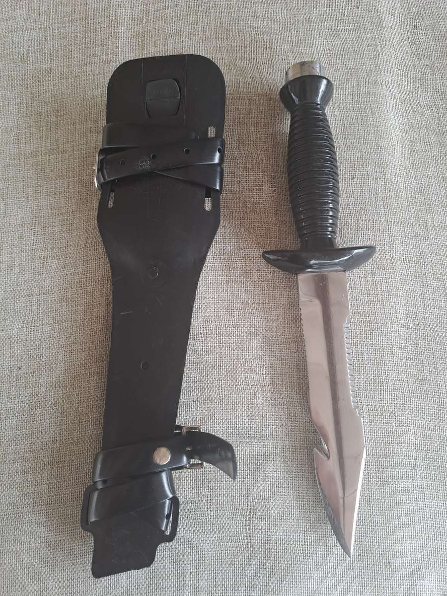 Eternal Trade Mark Divers Knife