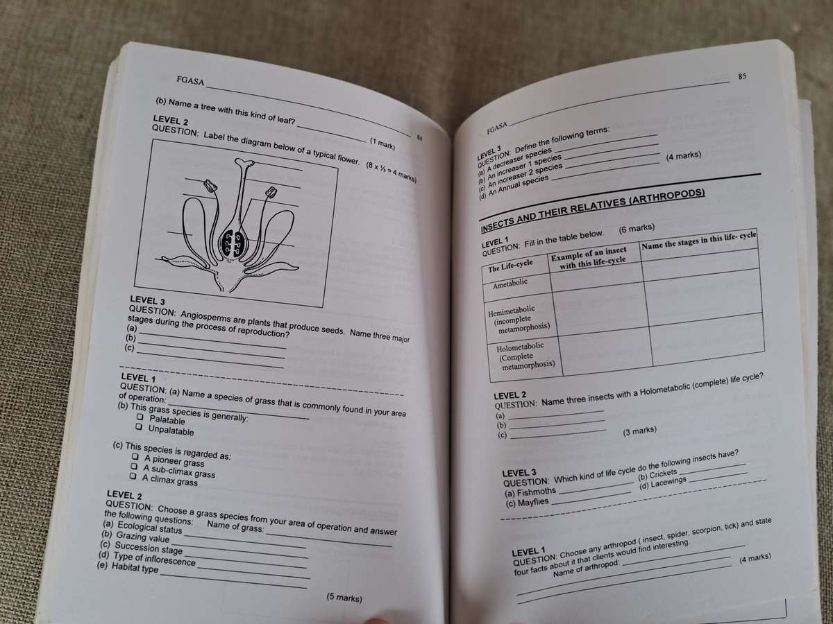 Nature and Field Guiding Books  set of 4 books