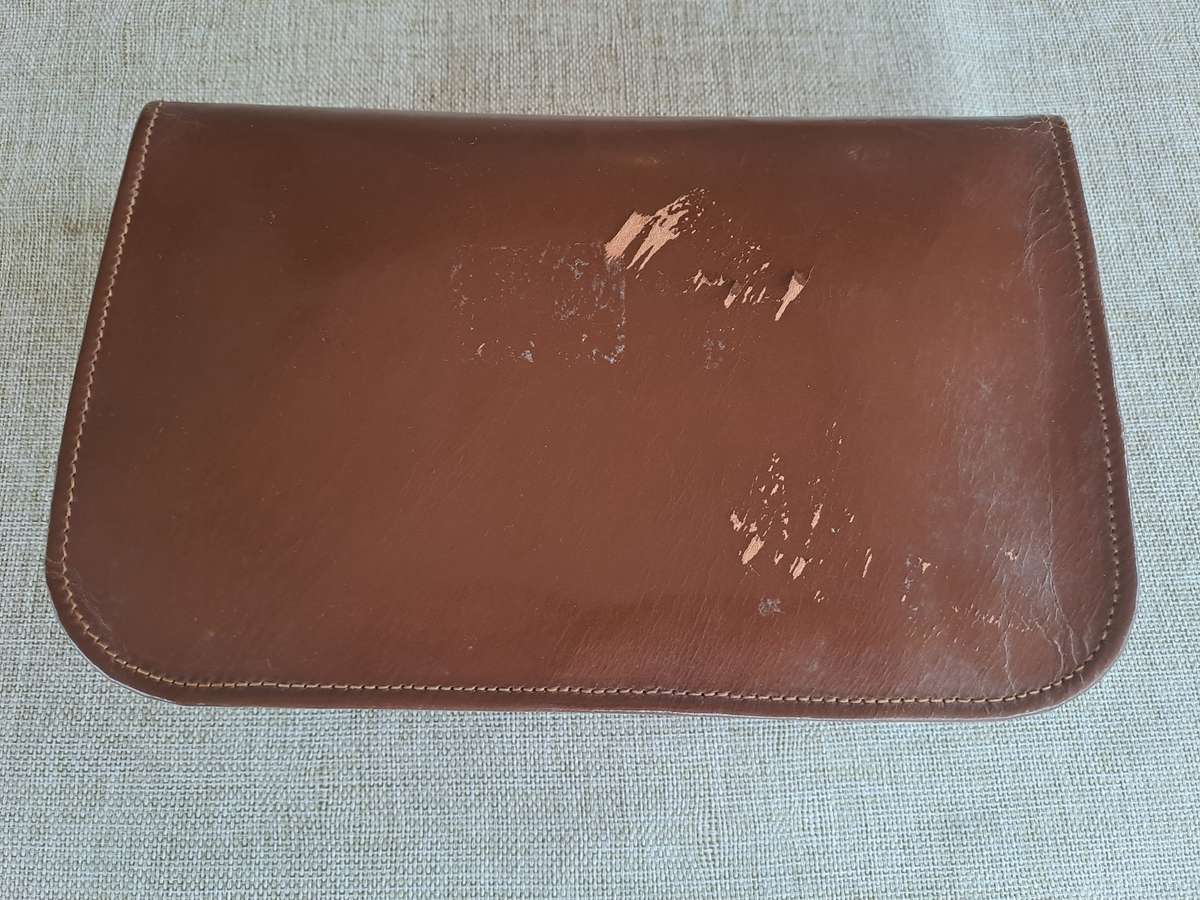 Mens Grooming Kit in Zipped Case