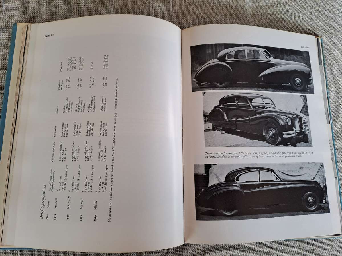 The Jaguar Tradition - Michael Frostick