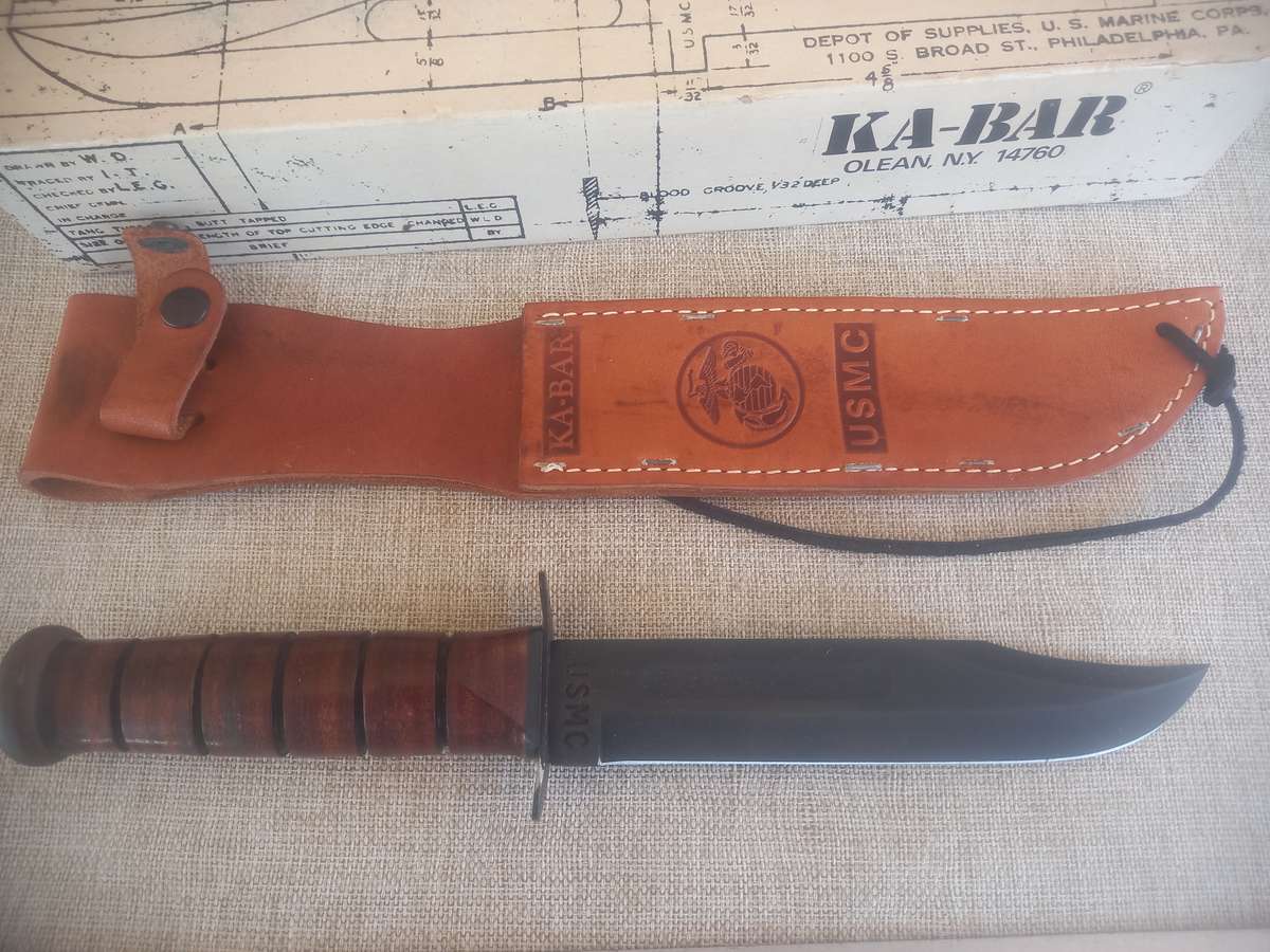 Ka-Bar with leather sheath and box.