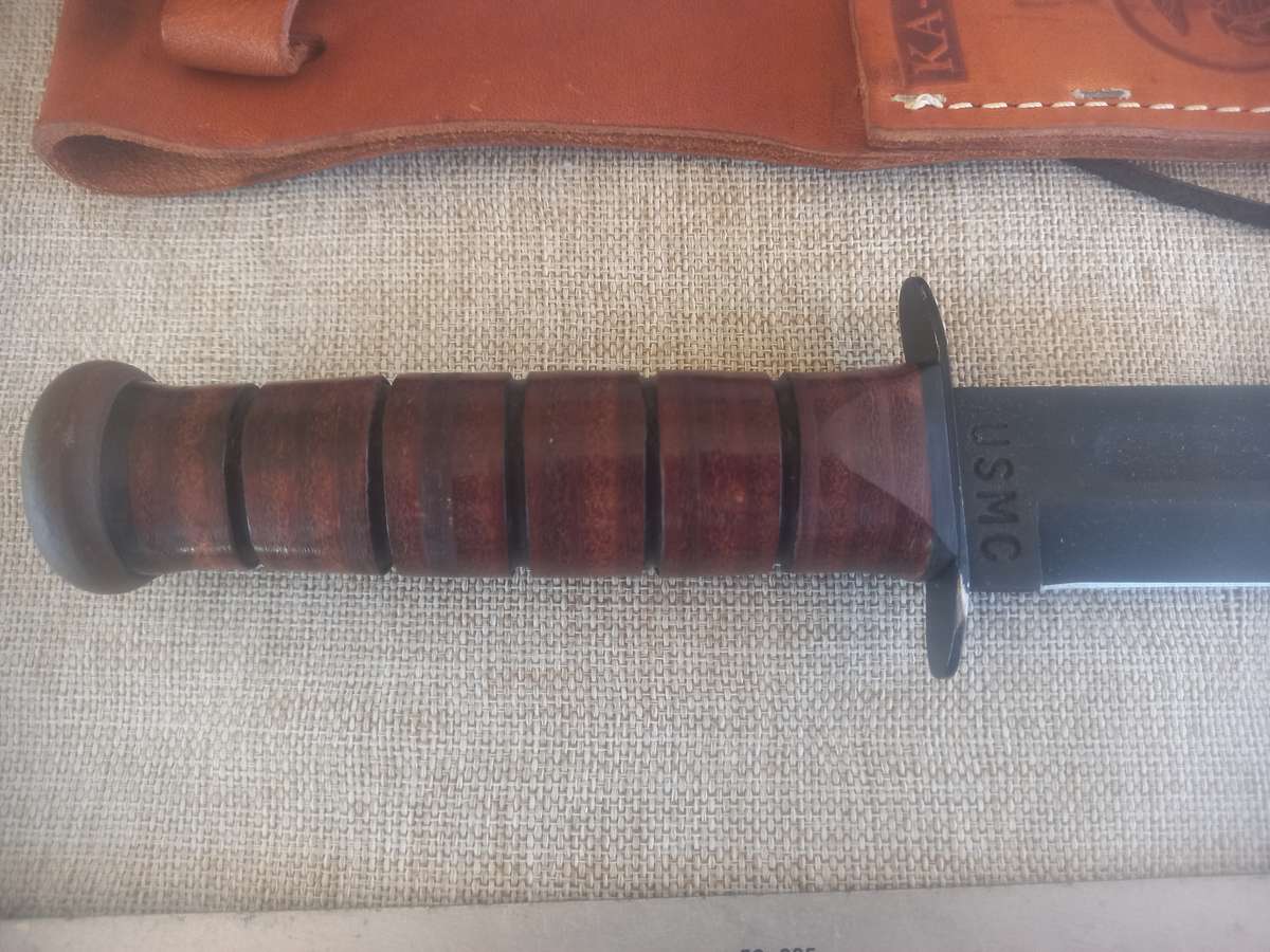 Ka-Bar with leather sheath and box.