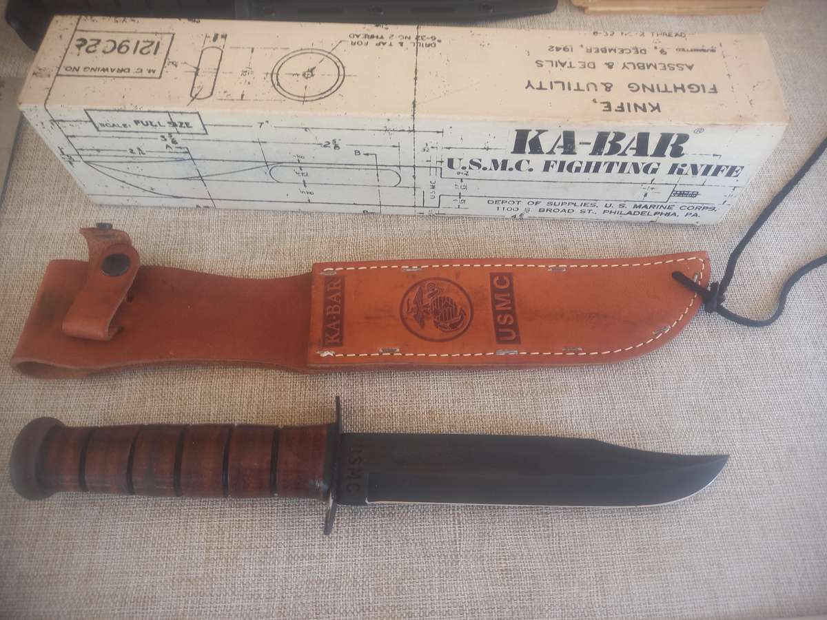 Ka-Bar with leather sheath and box.
