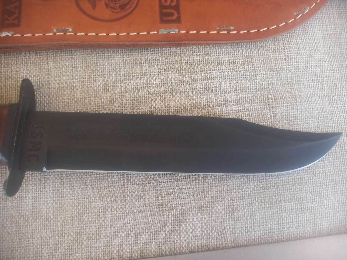 Ka-Bar with leather sheath and box.