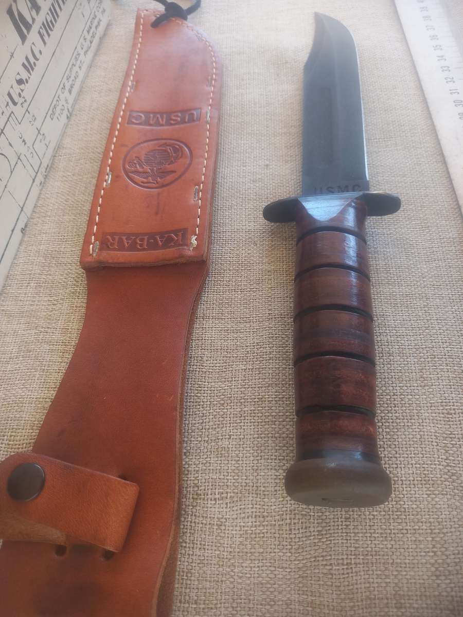 Ka-Bar with leather sheath and box.