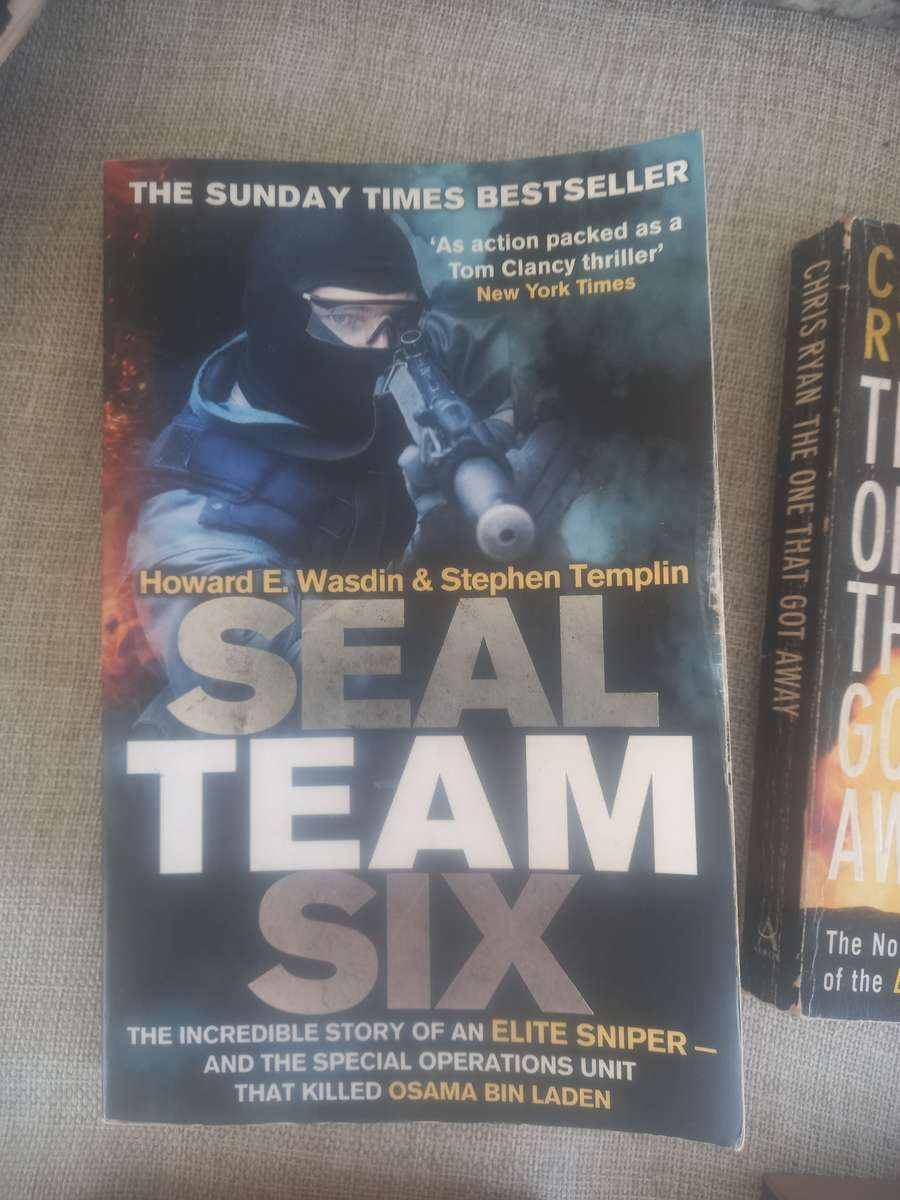 Military related reading x 9 books (special forces - non fiction)