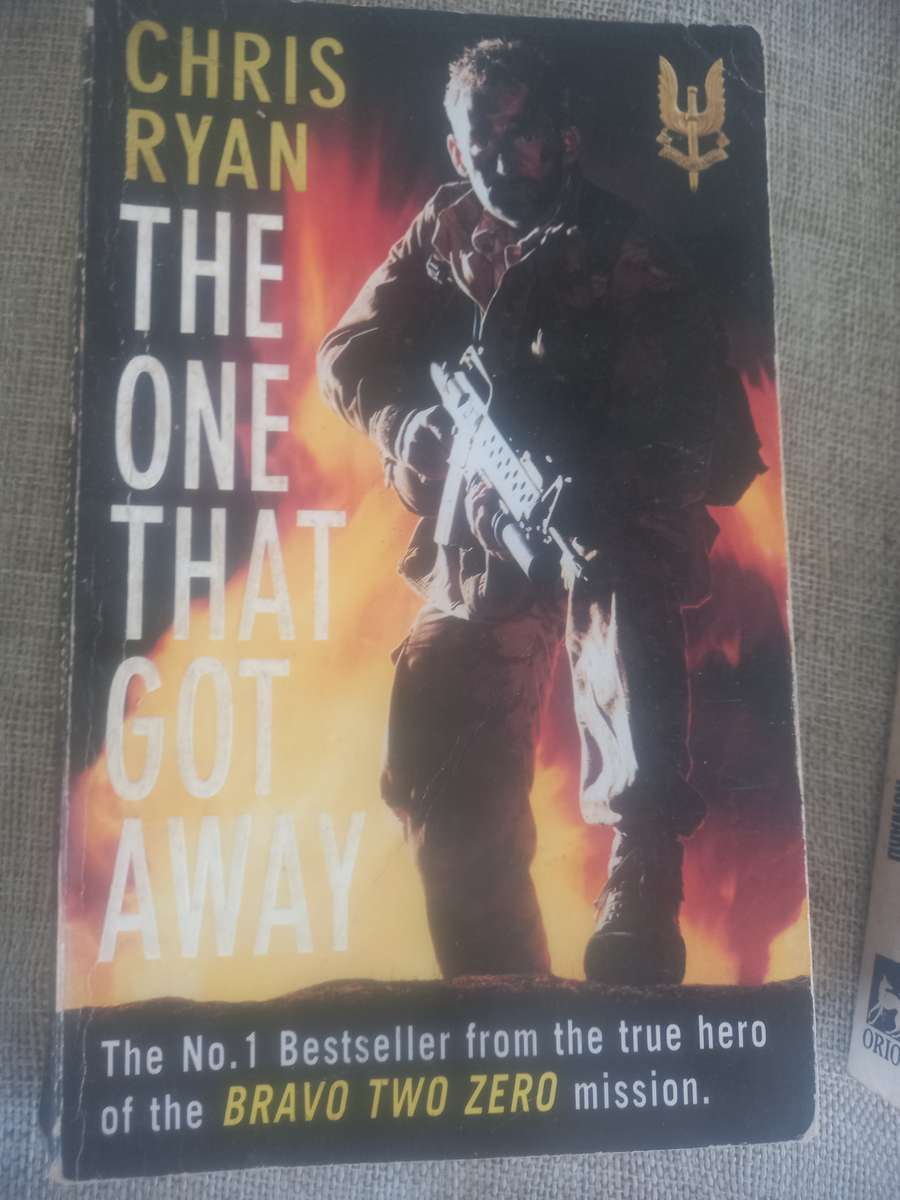 Military related reading x 9 books (special forces - non fiction)