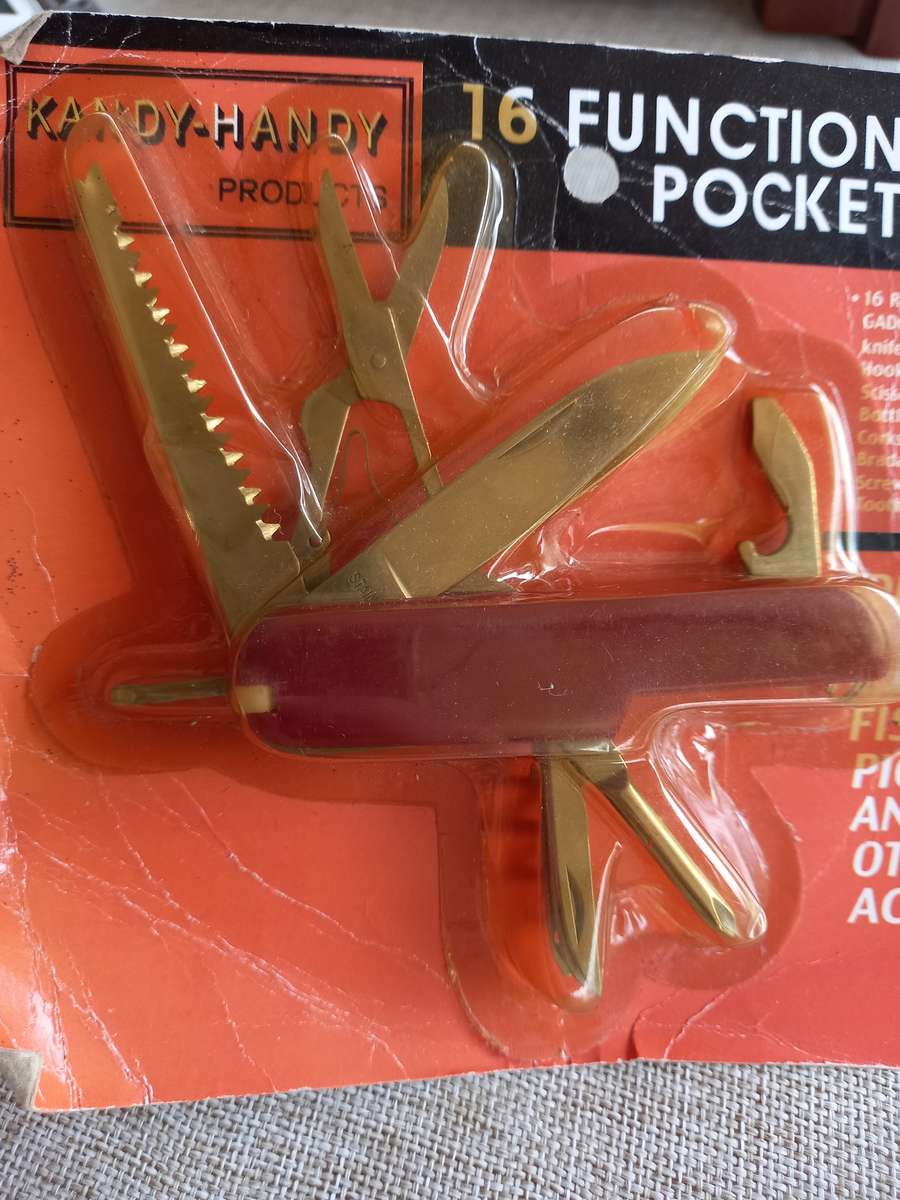 16 function army pocket knife