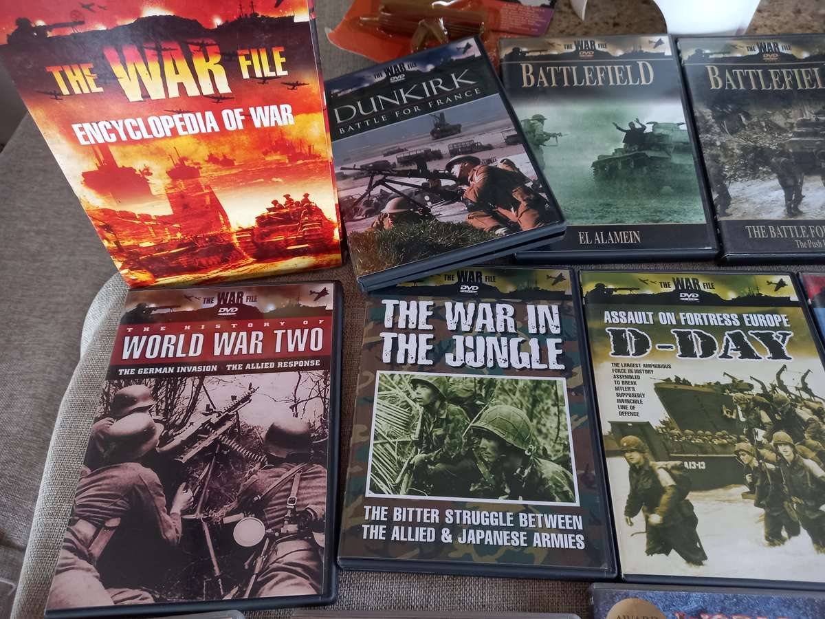 30 x WWII DVD's