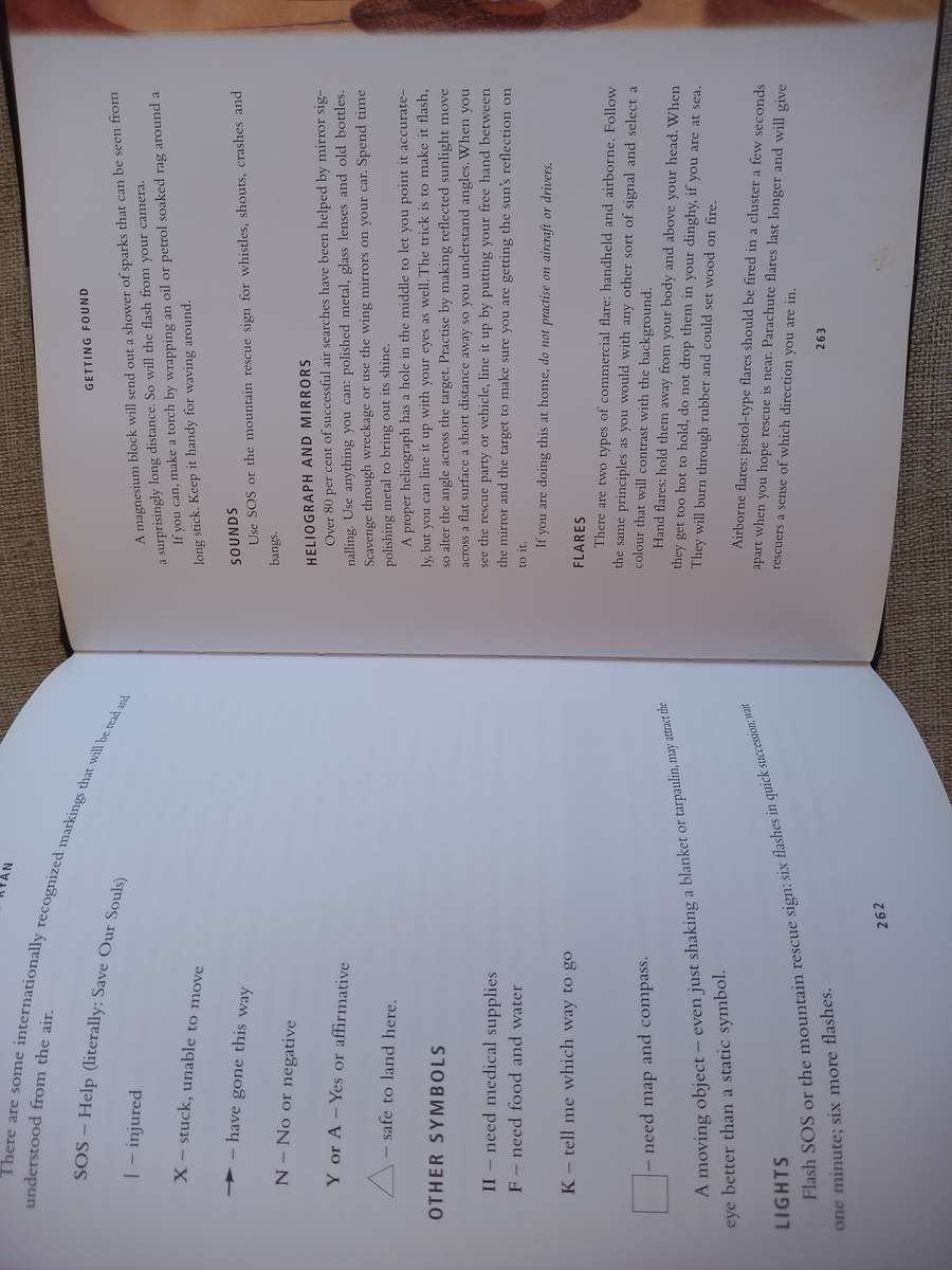 Chris Ryan's Ultimate Survival Guide