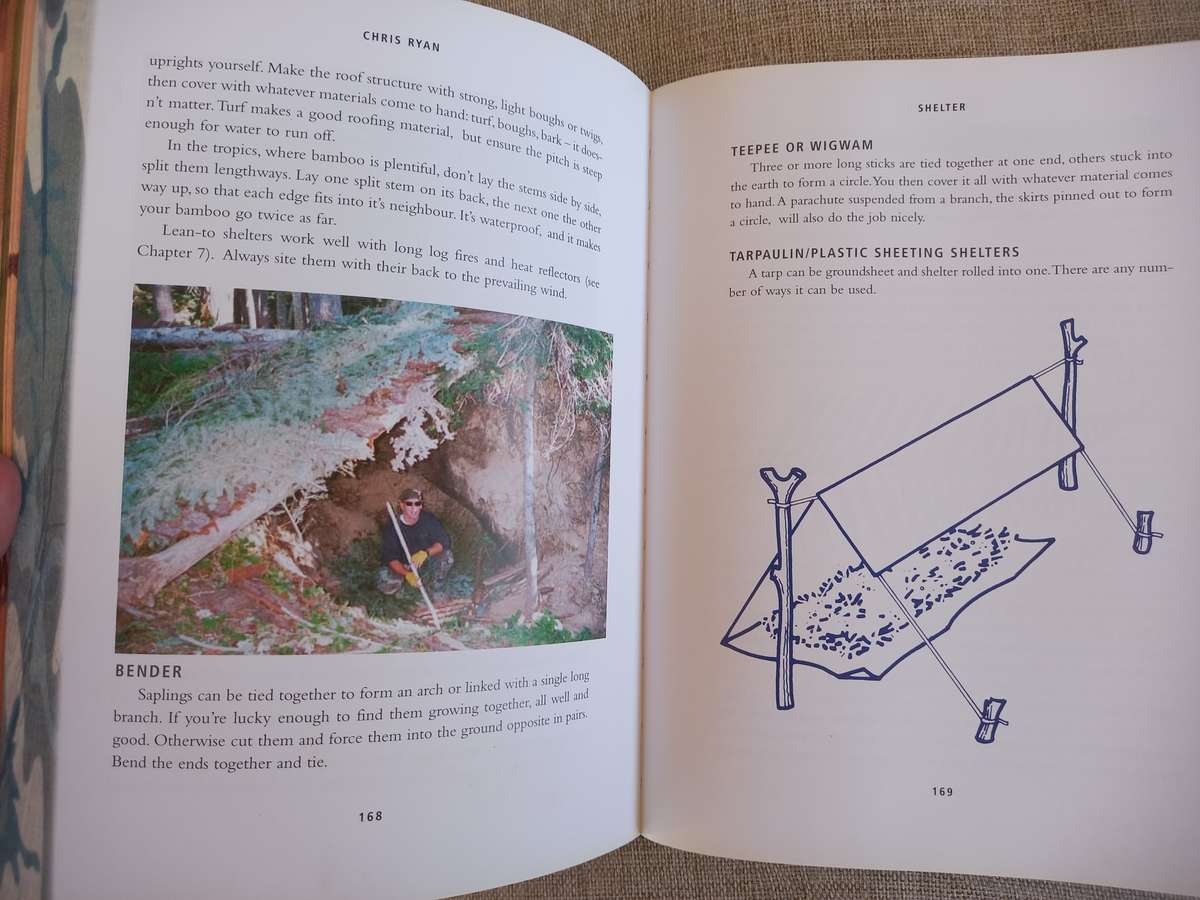Chris Ryan's Ultimate Survival Guide