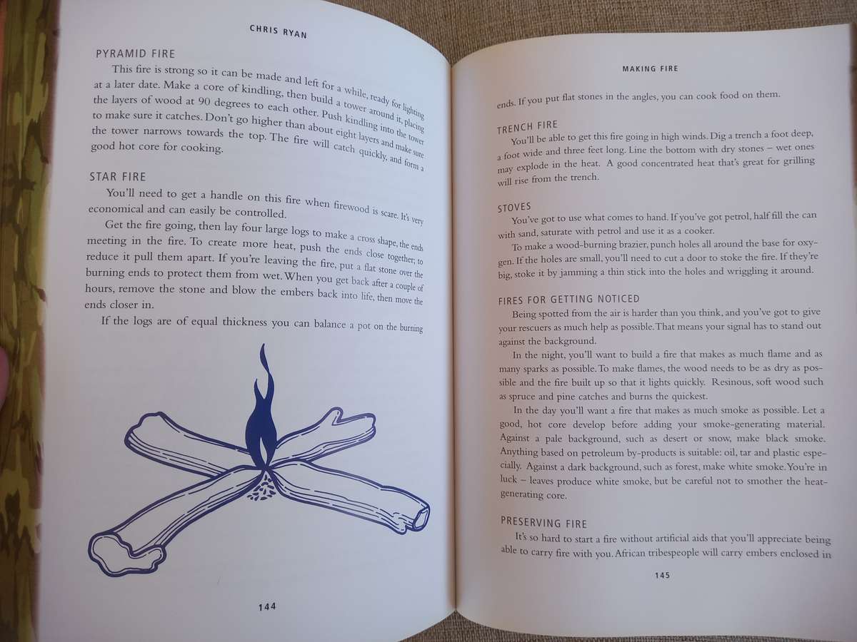 Chris Ryan's Ultimate Survival Guide