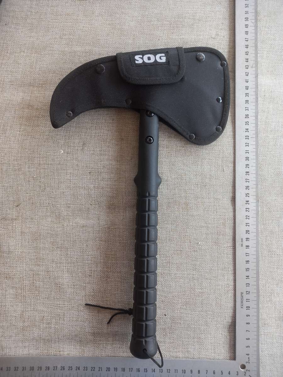 SOG - Tactical Axe