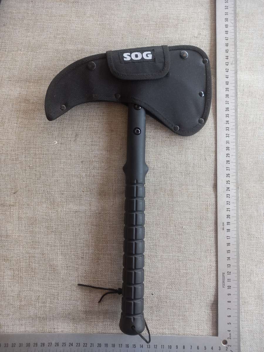 SOG - Tactical Axe