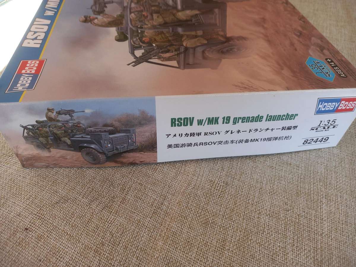 Ranger Special Operations Vehicle RSOV w/MK 19 grenade launcher 1/35 scale - Hobby Boss