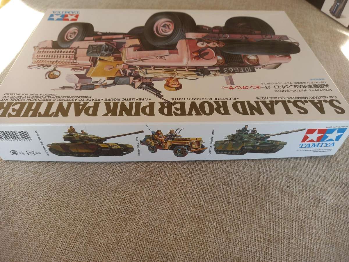 SAS Land Rover Pink Panther 1/35 scale - Tamiya