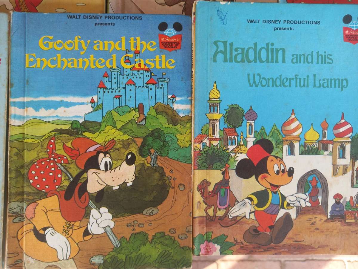 Walt Disney Wonderful World of Reading x 19 (2)