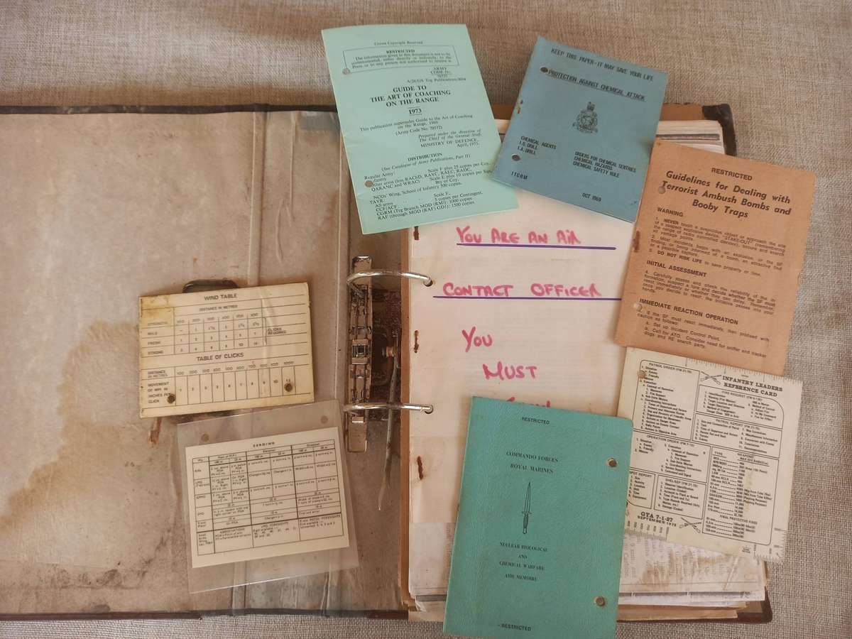 British Royal Commandos, Rhodesian SAS, SA Recces. - various items / training file