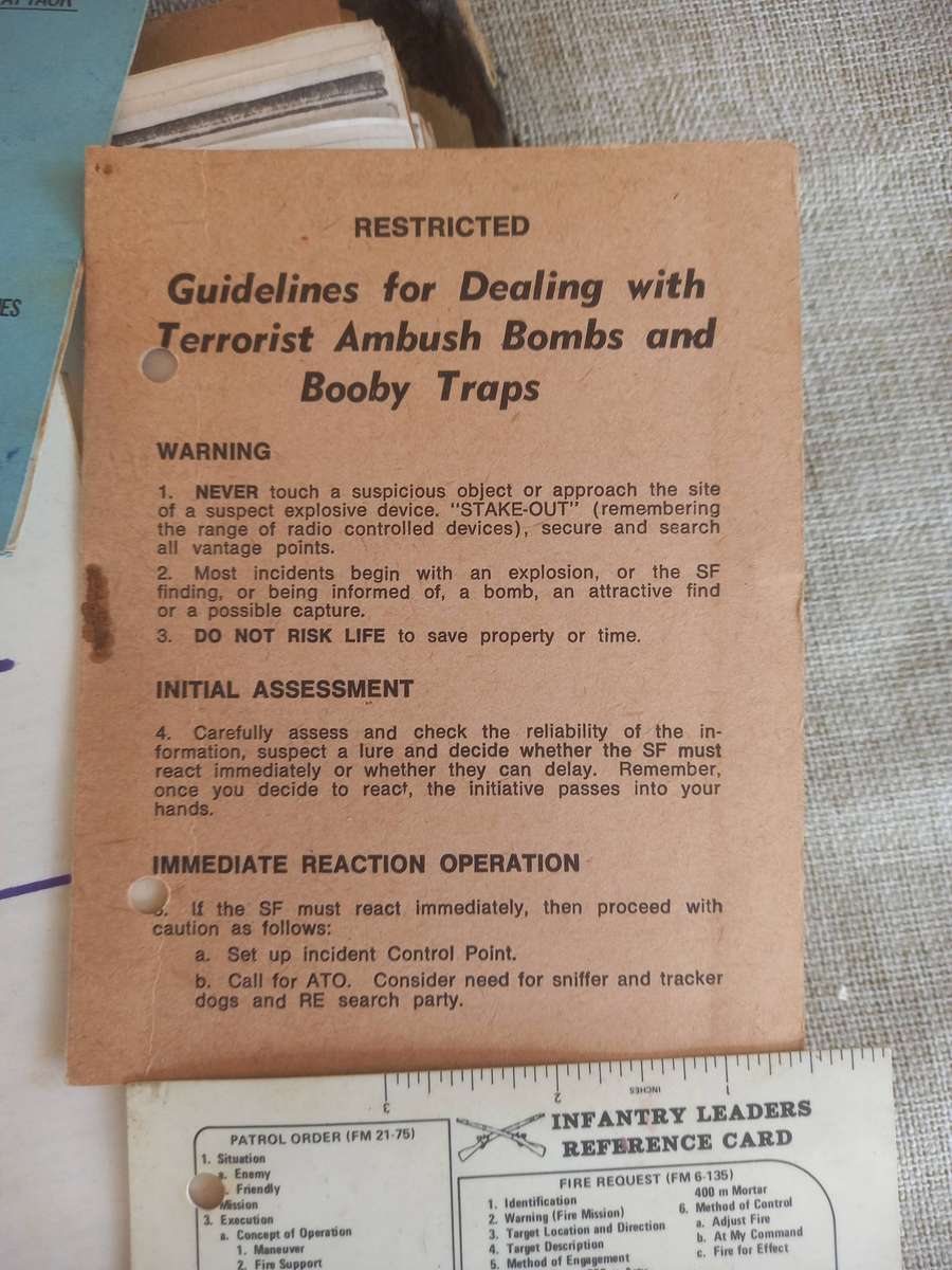 British Royal Commandos, Rhodesian SAS, SA Recces. - various items / training file