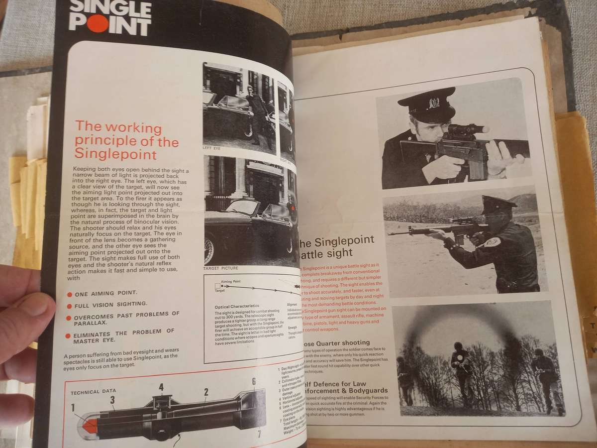 British Royal Commandos, Rhodesian SAS, SA Recces. - various items / training file