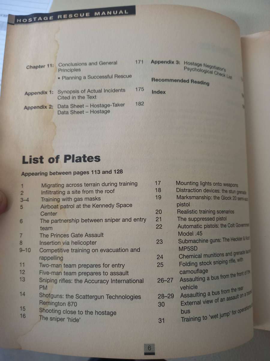 Hostage Rescue Manual: Tactics of the Counter-Terrorist Professionals - LeroyThompson