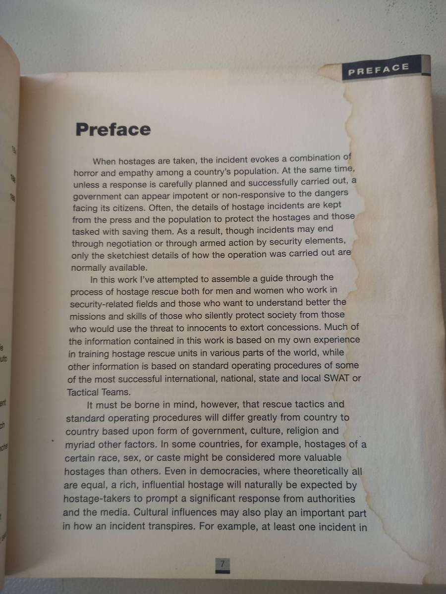 Hostage Rescue Manual: Tactics of the Counter-Terrorist Professionals - LeroyThompson
