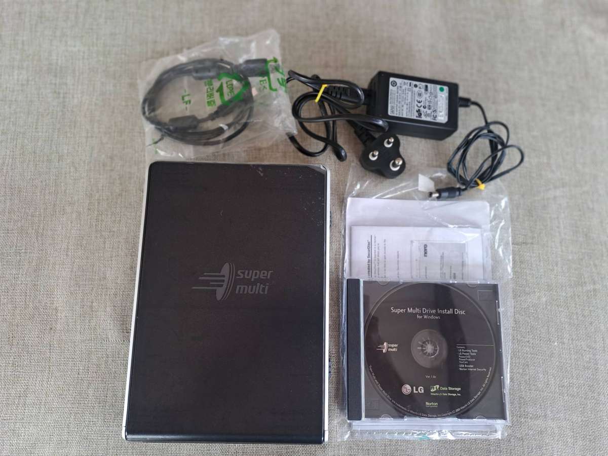 LG DVD Rewriter 20X External / GE20