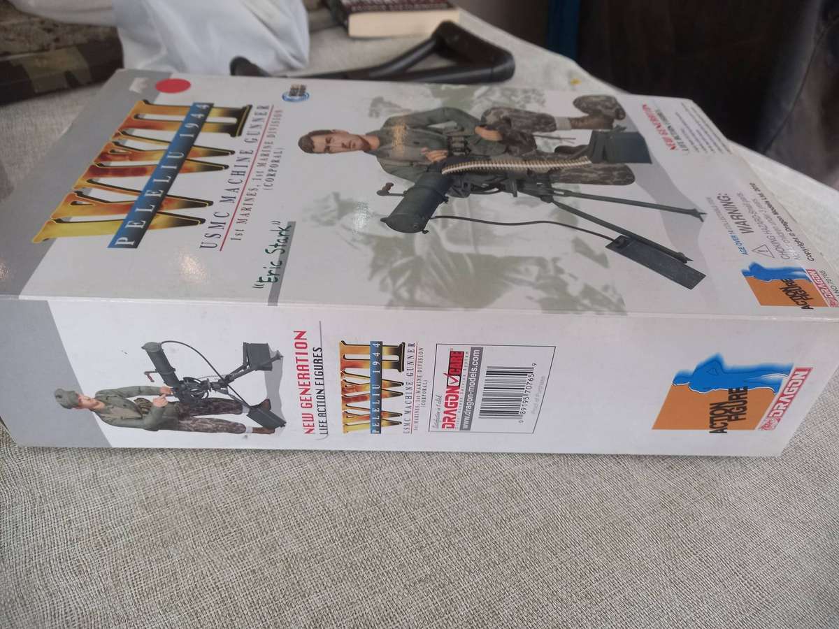 Dragon 1/6 Scale WWII Eric Stark USMC Machine Gunner 12