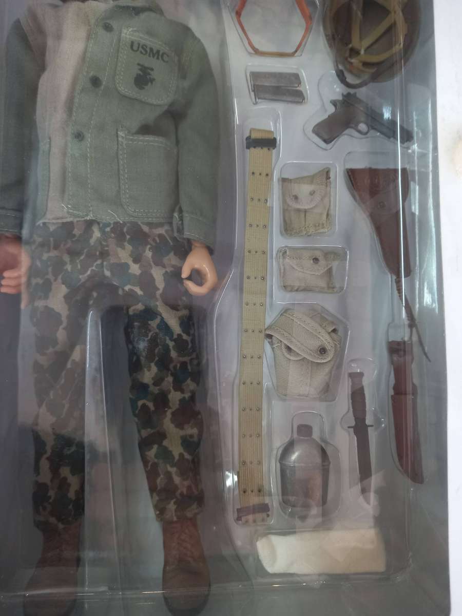 Dragon 1/6 Scale WWII Eric Stark USMC Machine Gunner 12