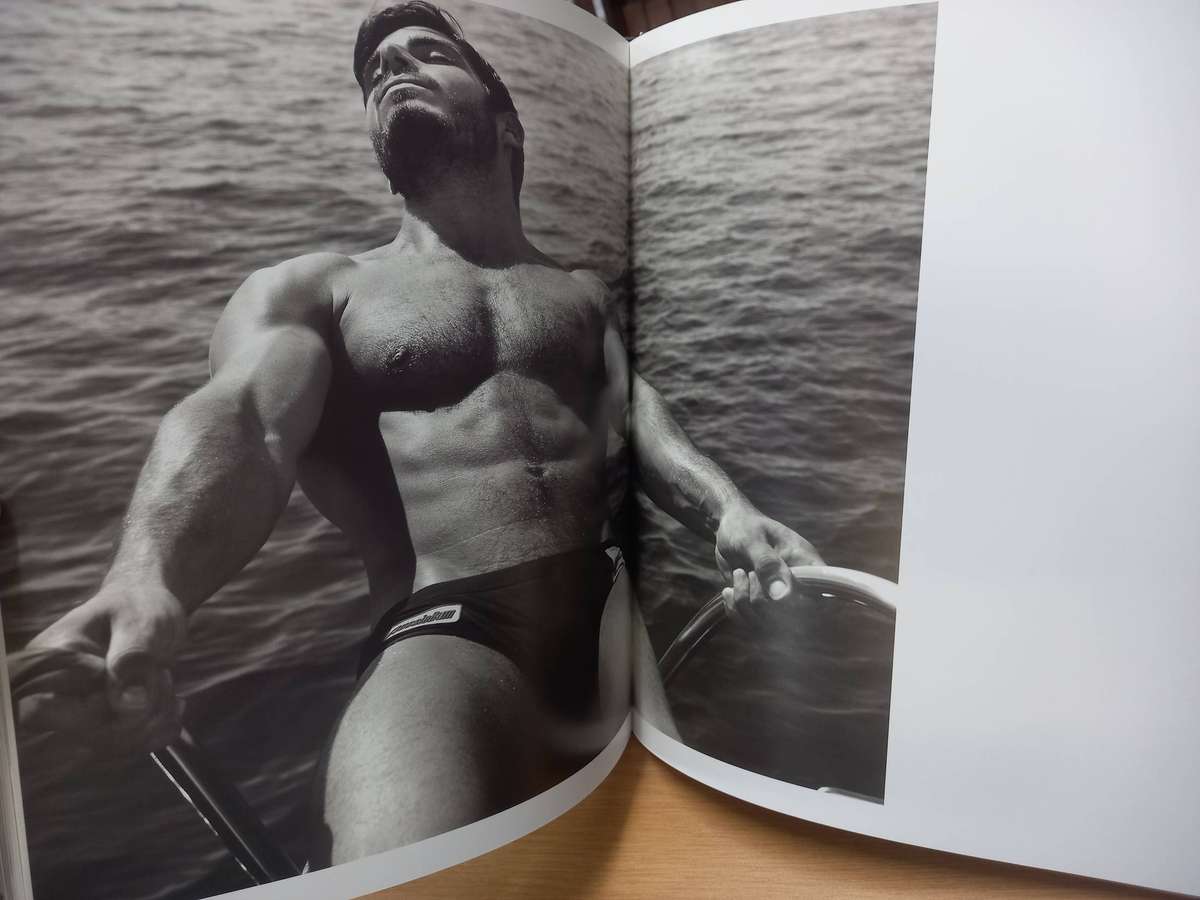 Wet Men - Photographs - Francois Rousseau