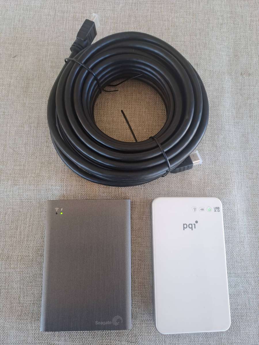 Seagate Wireless Mobile Storage, PQI Air Bank and HDMI cable 10 m