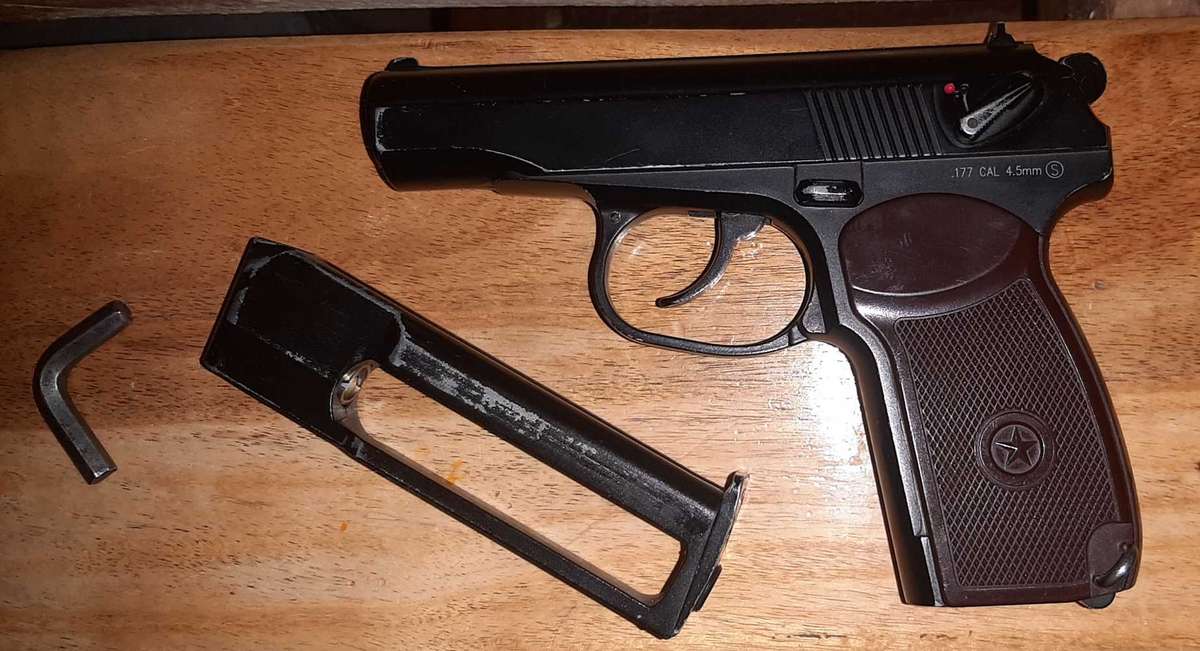 Makrov co2 gas bb gun