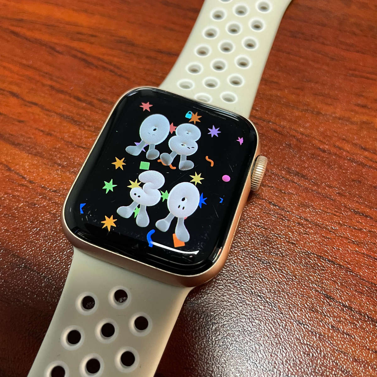 Apple Watch Series 5  Rose Gold (Model A2092)  40mm
