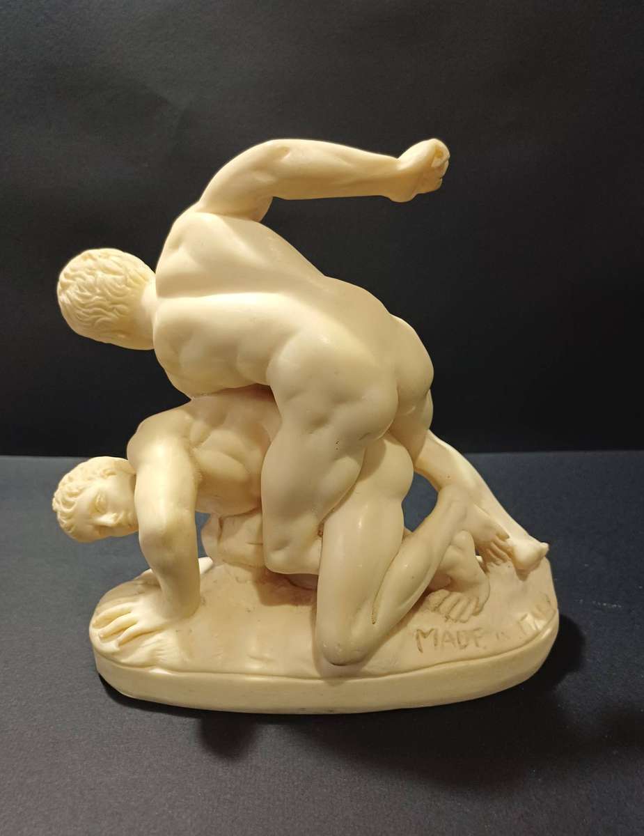 The Wrestlers "Lottatori" Statuette replica made in Italy from marble/resin compound