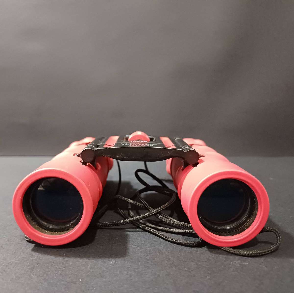 Tasco Compact Binoculars - 10x25 with Rubber Armor