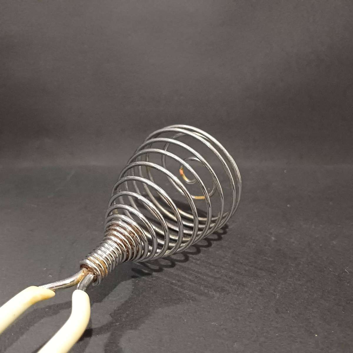 Mid-century spring coil whisk - rustic kitchenalia