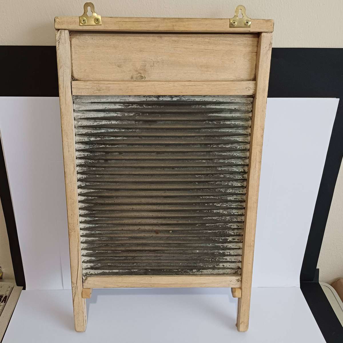 ANTIQUE WASHBOARD | Repurposed Rustic Country-Style Wall Decor with Hooks